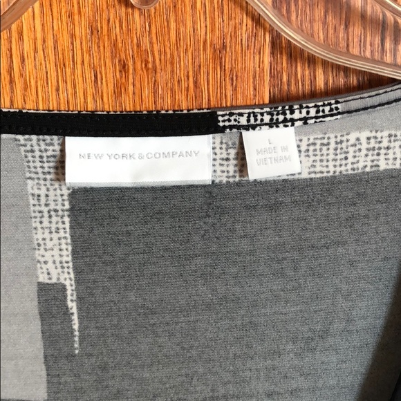 Dress - Picture 4 of 5